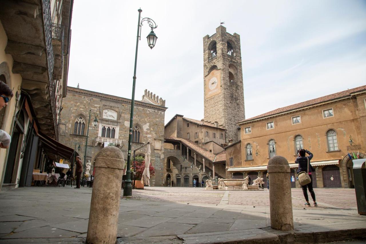 Casa Vacanze Gombito 4 Bergamo Alta Apartment Exterior foto